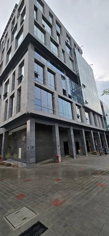 1600 SQFT GROUND FLOOR UNIT AVIALABLE FOR RENT IN F-8 MARKAZ,ISLAMABAD.