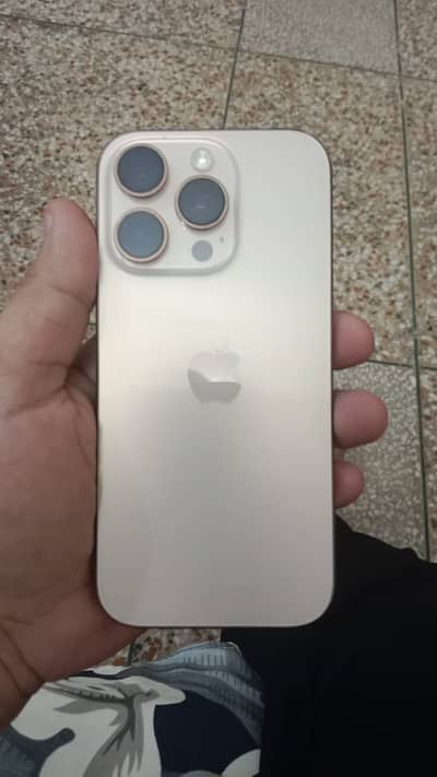 Apple iPhone 16 Pro lush