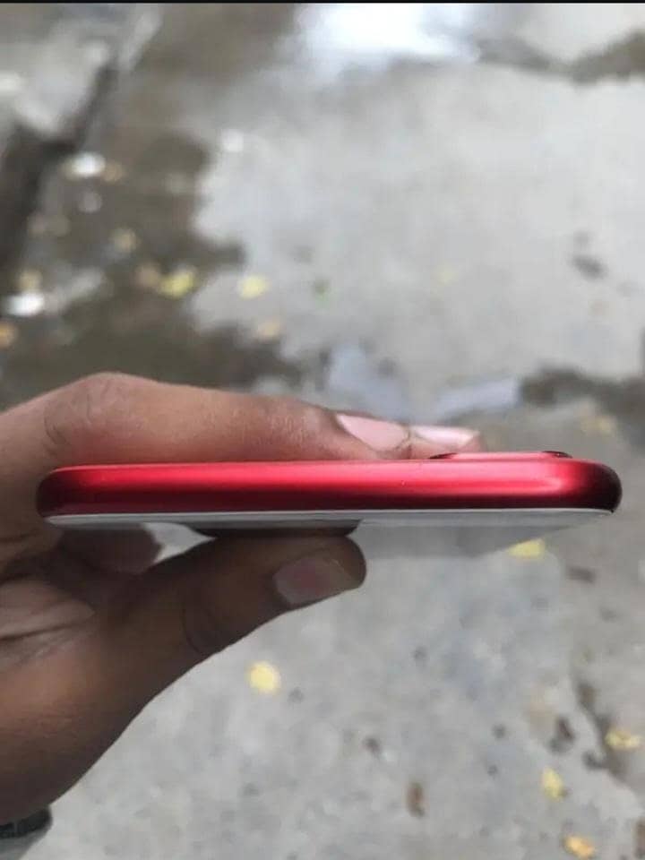Apple iPhone 7 Plus 6