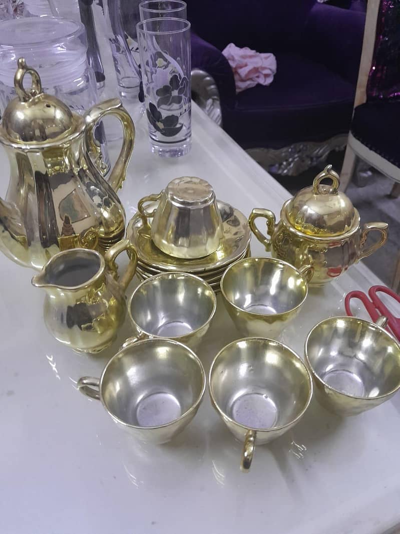 Golden Tea Set 0