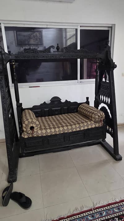 Chinioti Hand-Carved Wooden Jhoola– Solid Sheesham