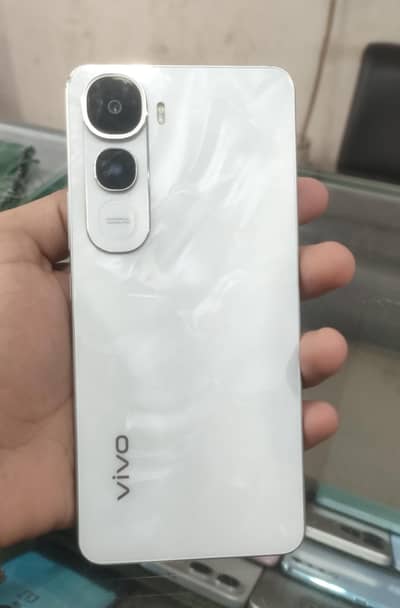 Vivo Y400 8/256