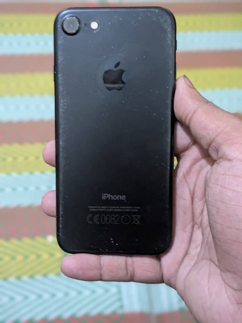 Apple iPhone 7 1