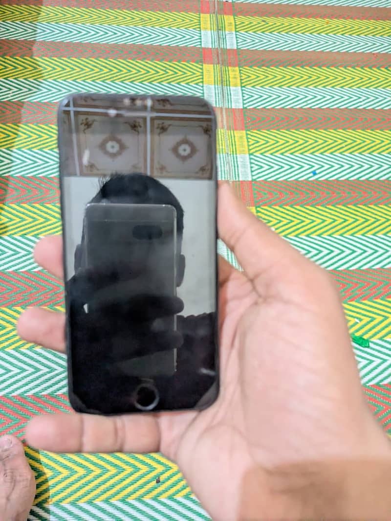 Apple iPhone 7 6