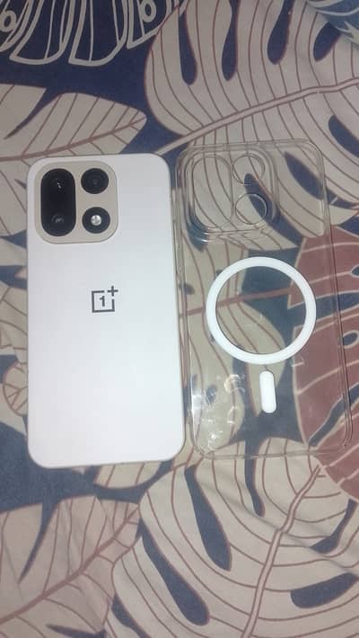 10/10 onplus 15 slightly used