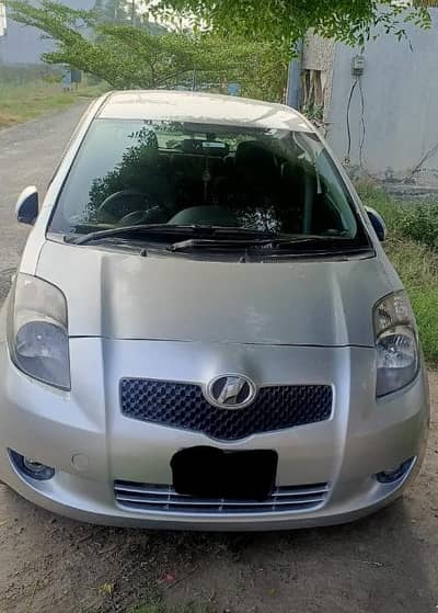 Toyota Vitz 2012