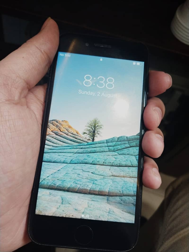 Apple iPhone 7 1