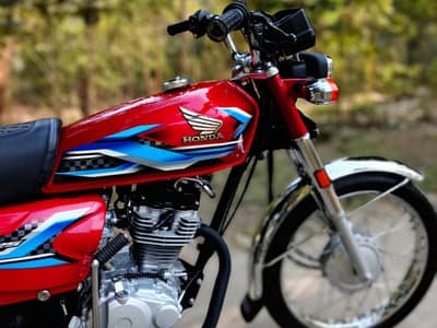 Honda CG 125 2024 Model RED Febulus Condition  Gift For Lover