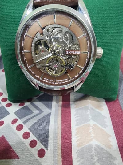 TussleHub wrist watch