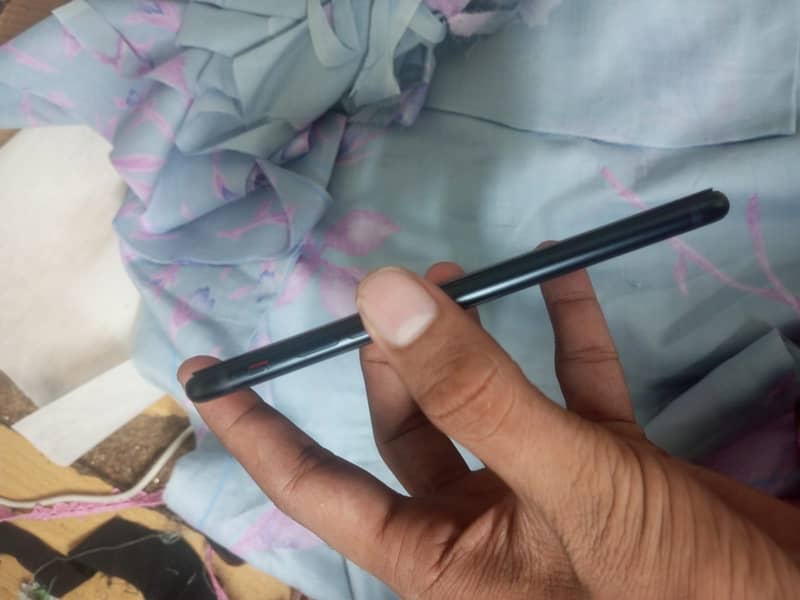 Apple iPhone SE 3
