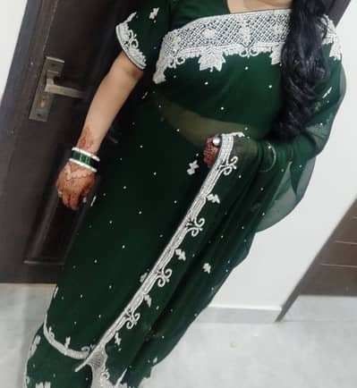 * Bottle Green Saree 