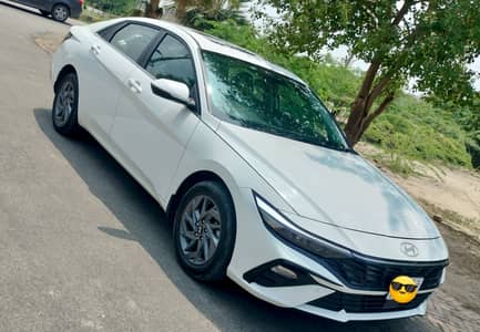 Hyundai Elantra 2025