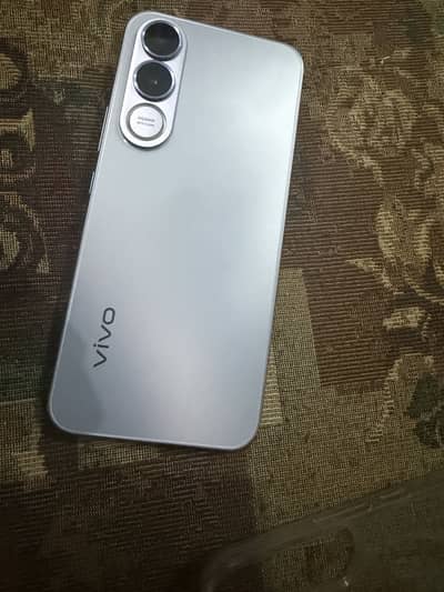 Vivo V70 FE 5G
