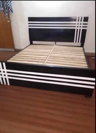 Bed/Double bed/single bed/king size bed/wooden bed/polish bed