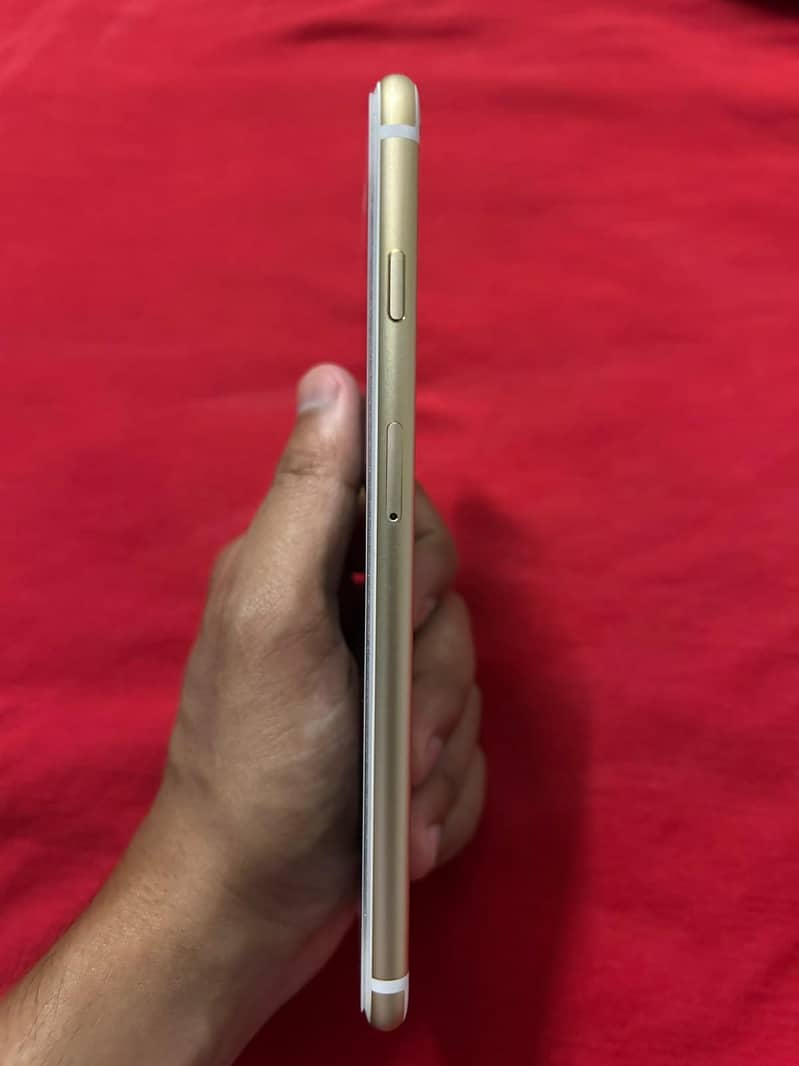 Apple iPhone 6 Plus 9