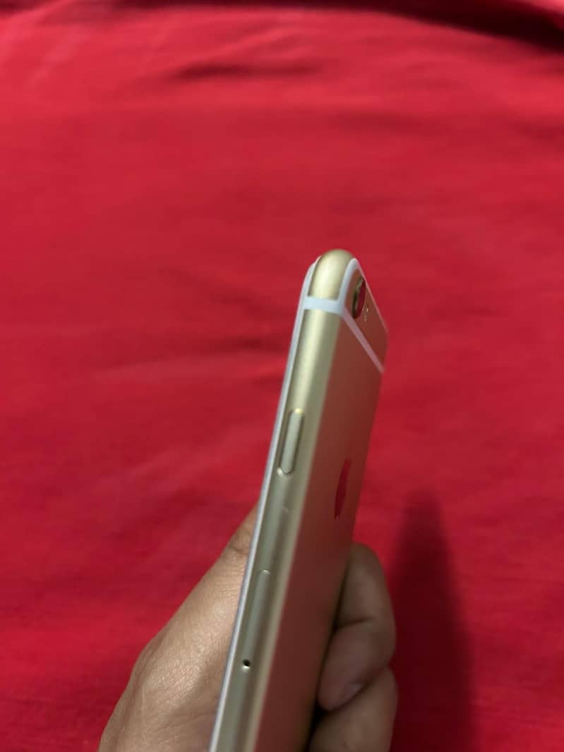 Apple iPhone 6 Plus 11