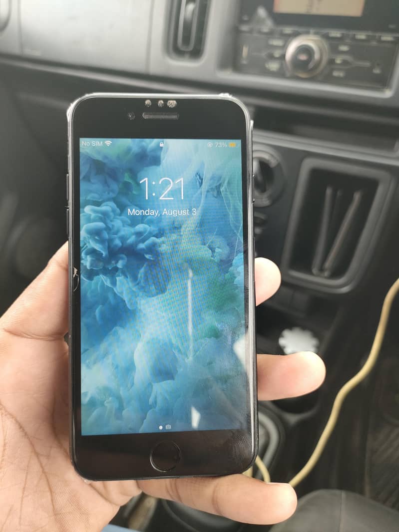 Apple iPhone 7 3