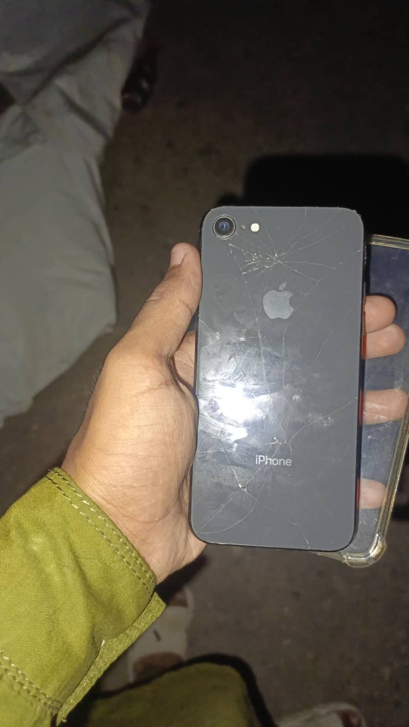 Apple iPhone 8 7