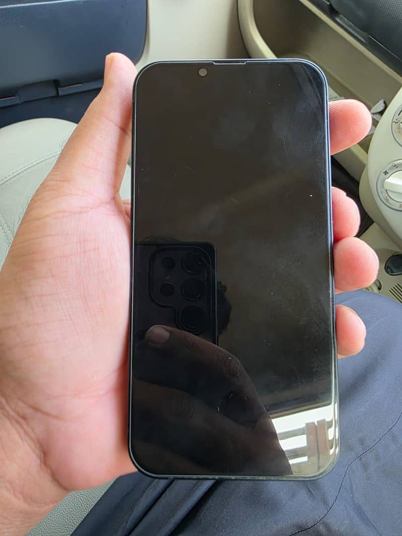 Apple iPhone 14 4