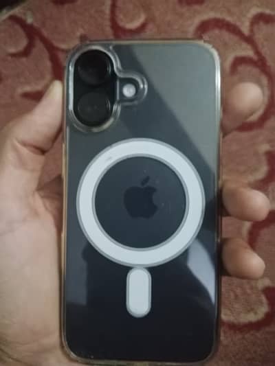 Apple iPhone 16