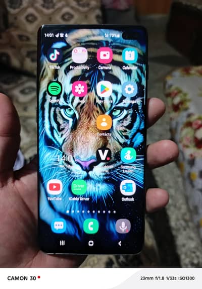 Fresh s10 plus neat and clean
