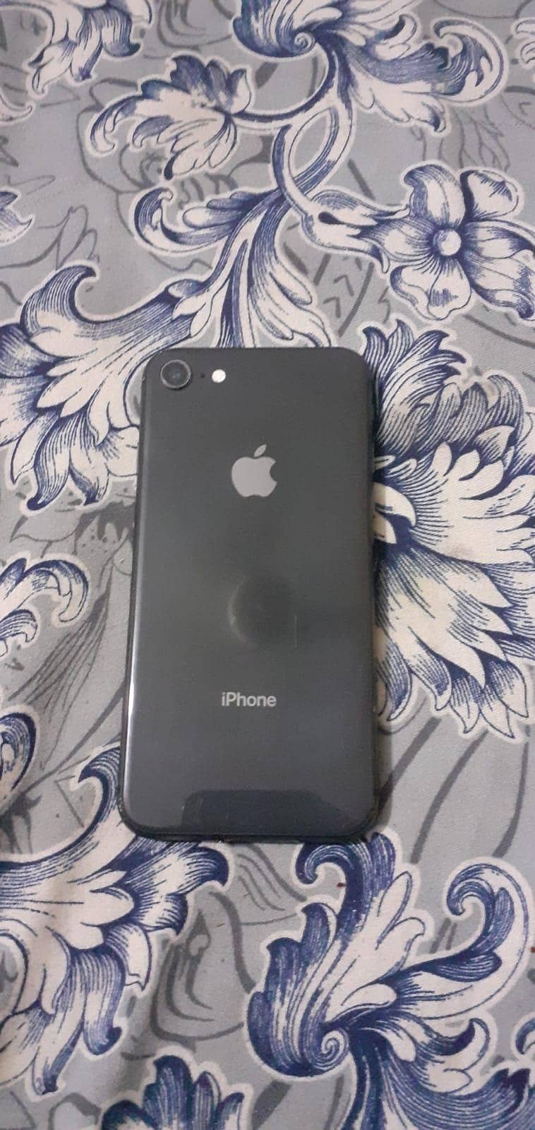Apple iPhone 8 0