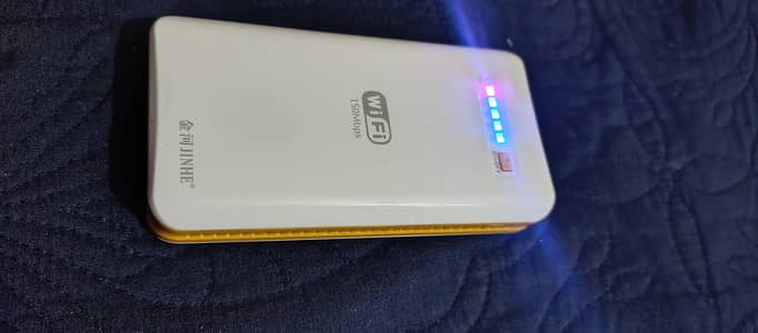 wifi router in built power bank 8000 mah