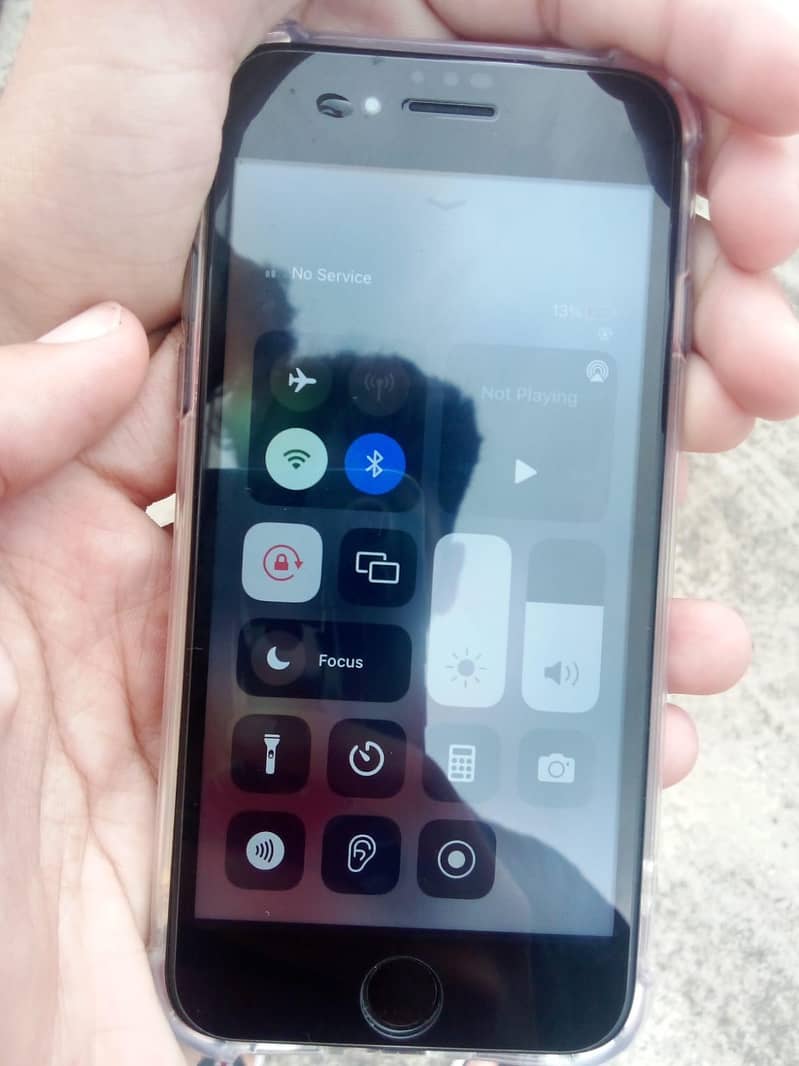 Apple iPhone 7 3