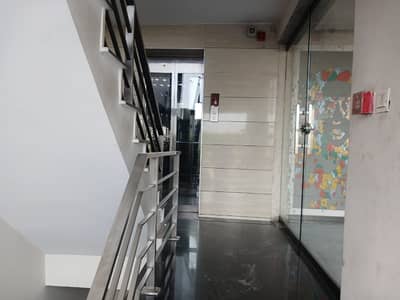 50000 square feet 5th story building independent for rent