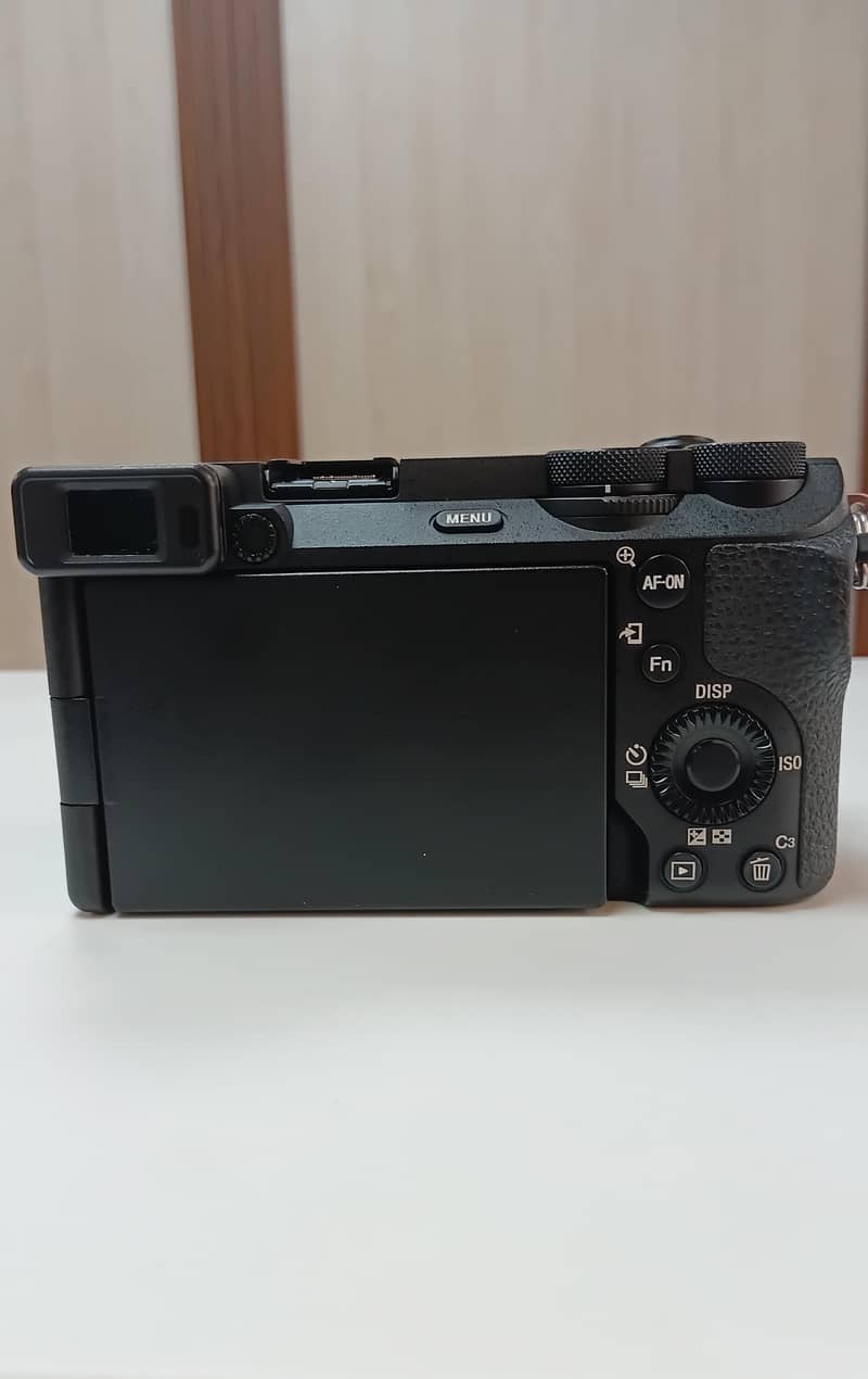 SONY A6700 2