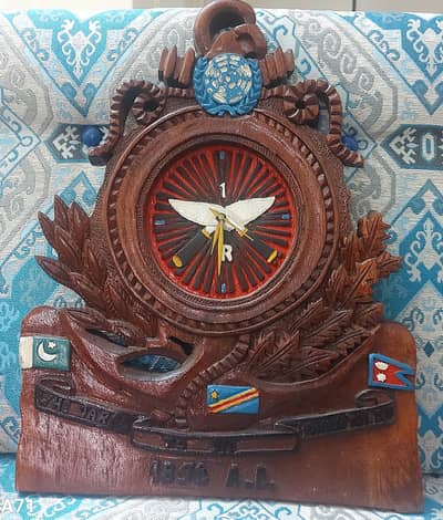 Hand Carved Wooden Wall Clock [Collectable Piece]