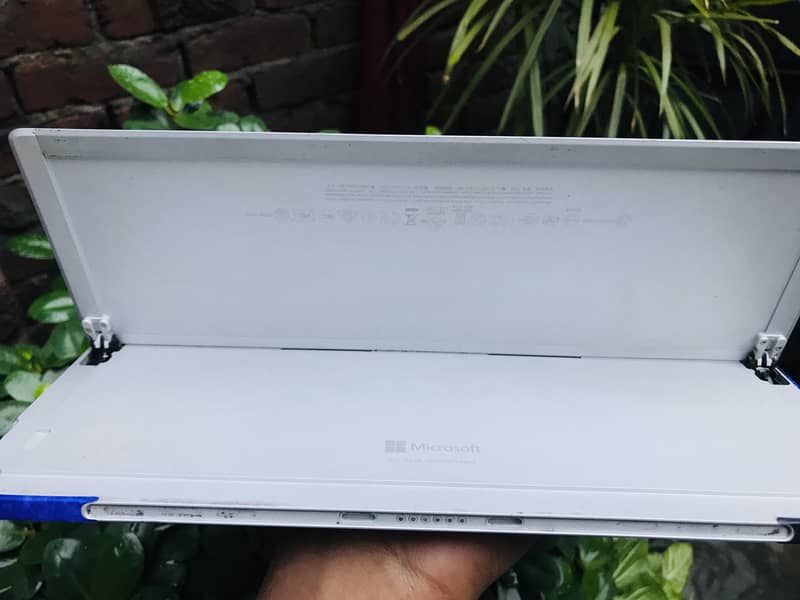 Microsoft surface pro 4 10