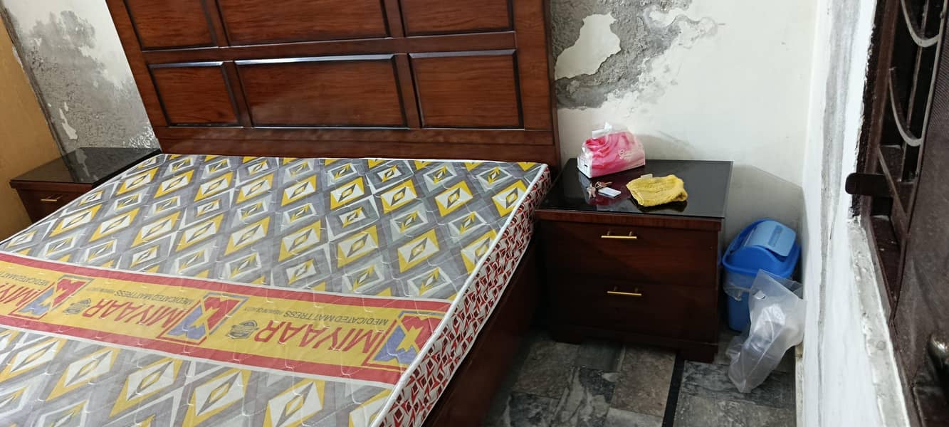 Bed. side table. dressing table . mattress 6