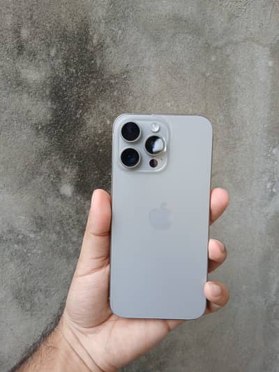 Apple iPhone 15 Pro Max