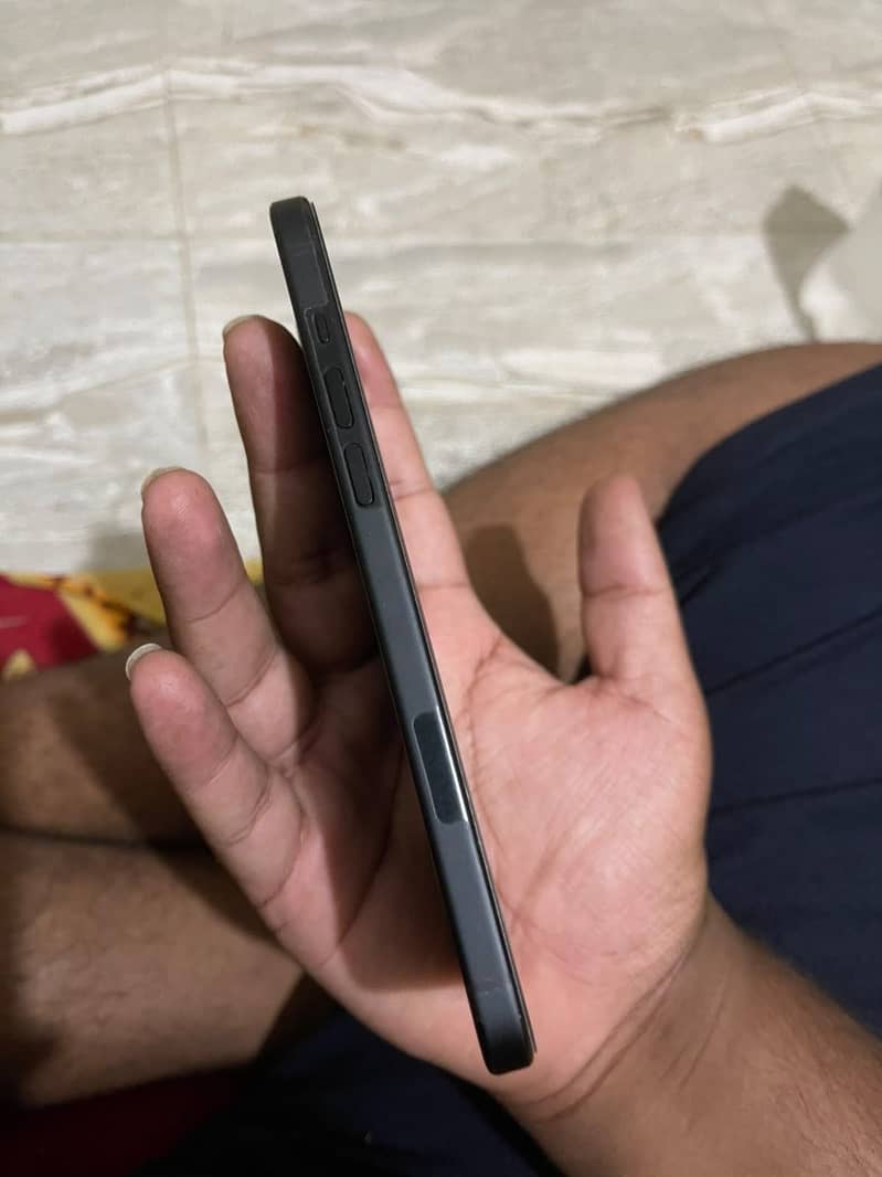 Iphone 15 plus jv 5