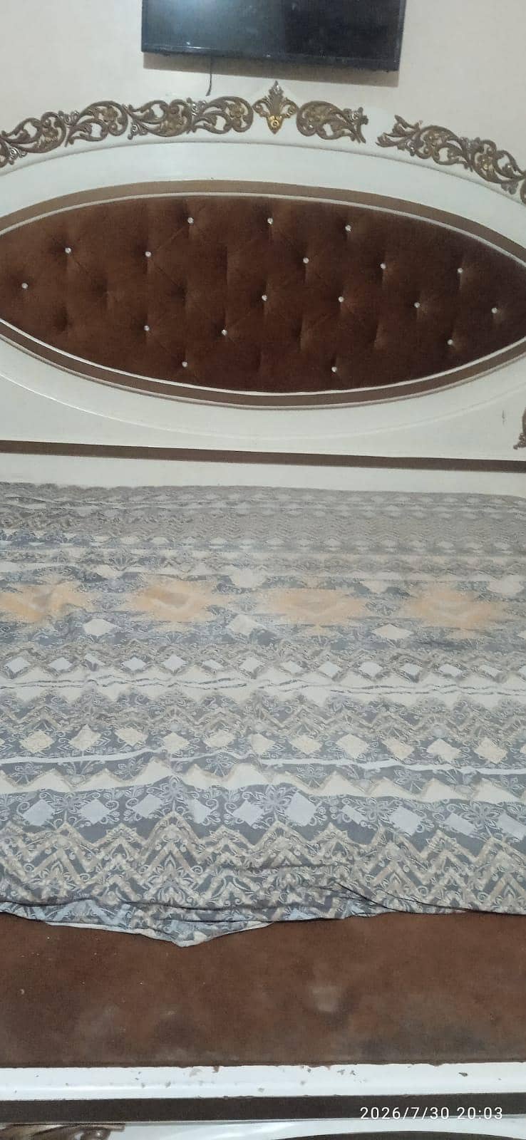 Bed (without mattress) 1