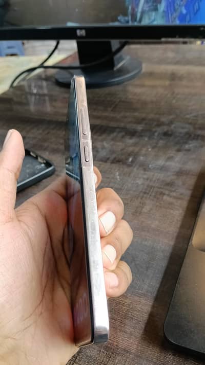 OPPO Reno12 F