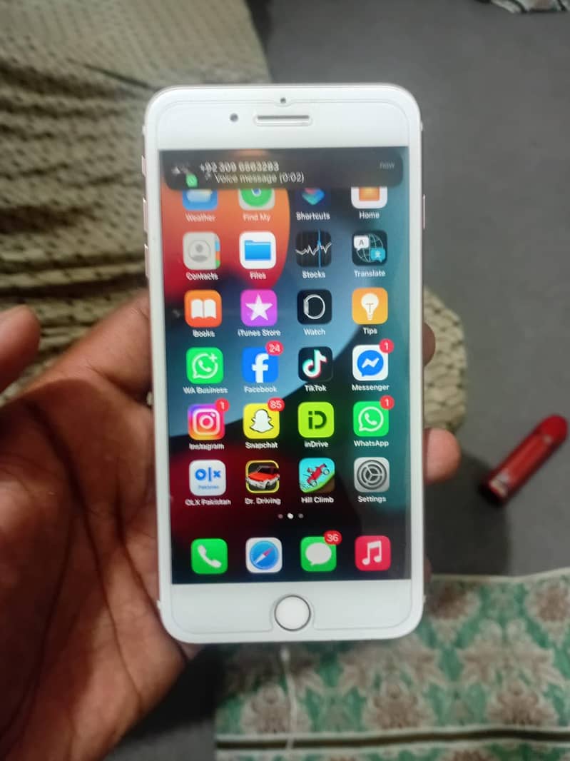 Apple iPhone 7 Plus 5