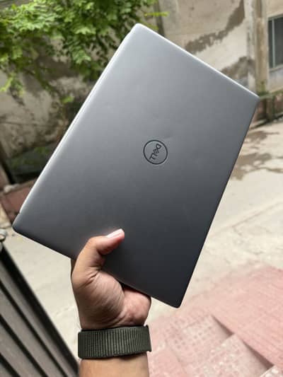Dell latitude 3301 | i5 - 8th gen | 8gb 256ssd | slim with type C