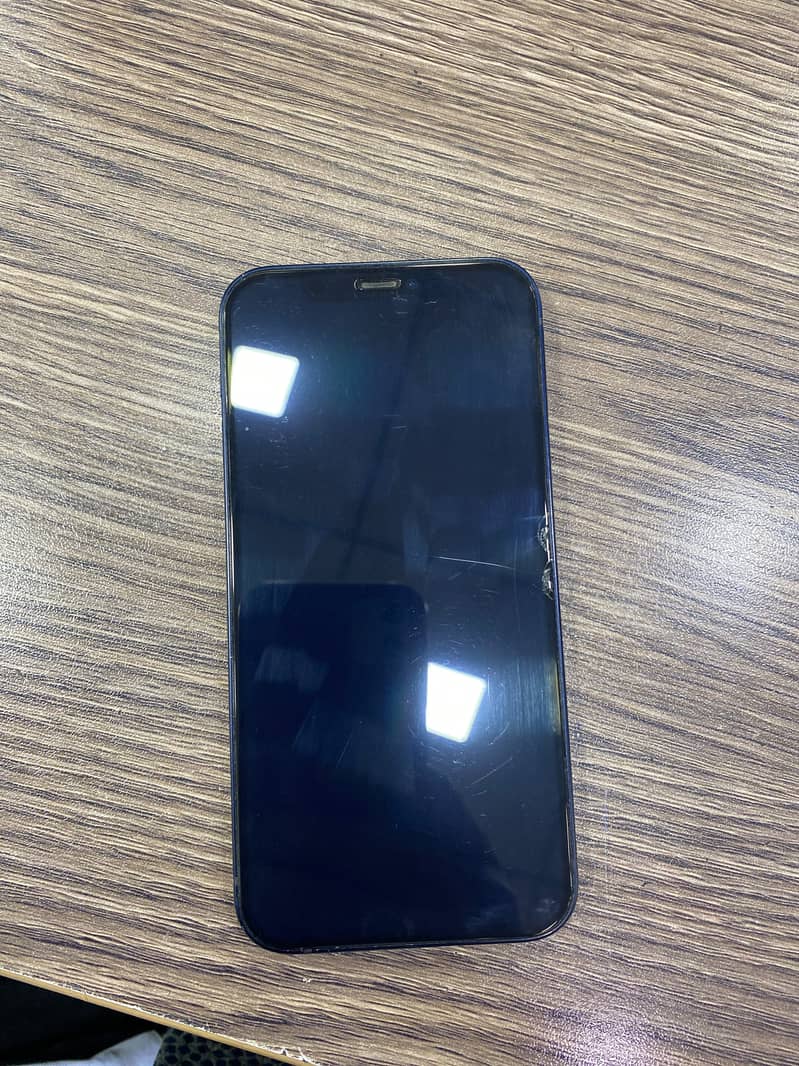 Apple iPhone 12 1