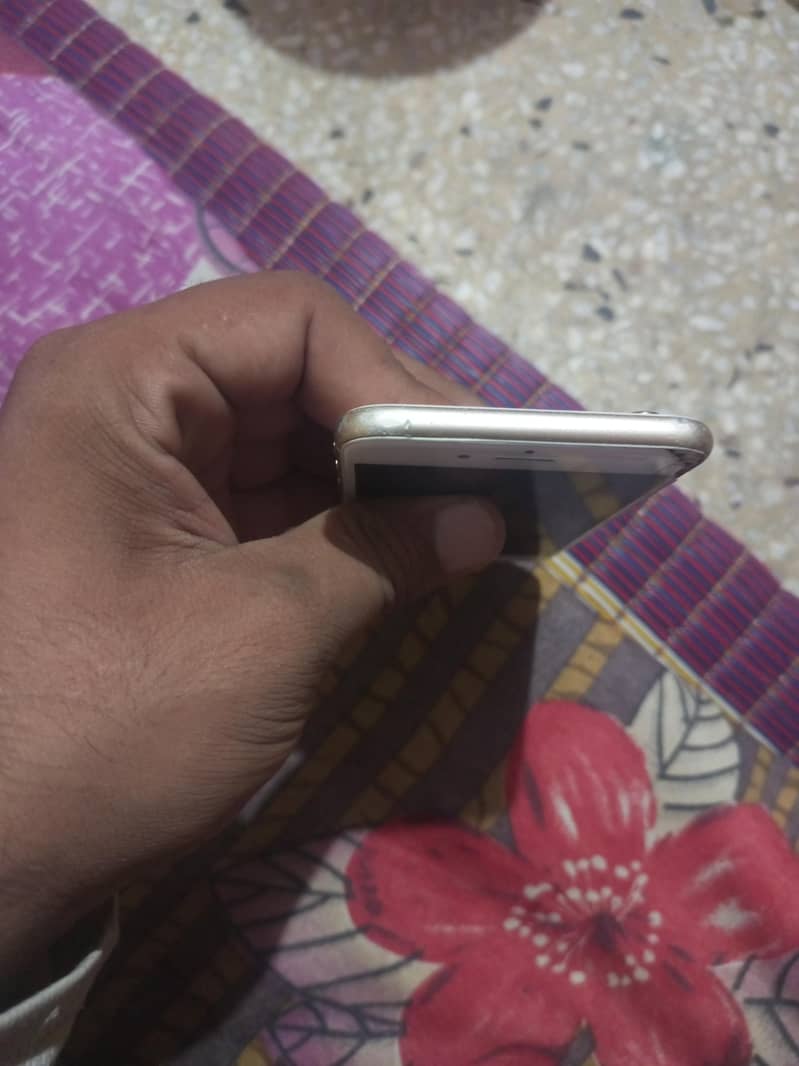Apple iPhone 6 5