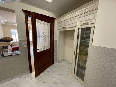 45000 square feet 5 th story building independent for rent