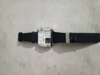 Beautiful wrist watch four dial for sale