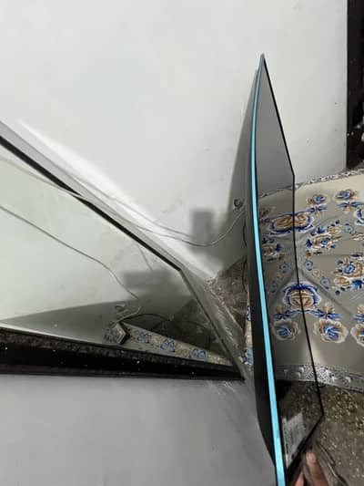 Aoa this is curved LED 56 inche