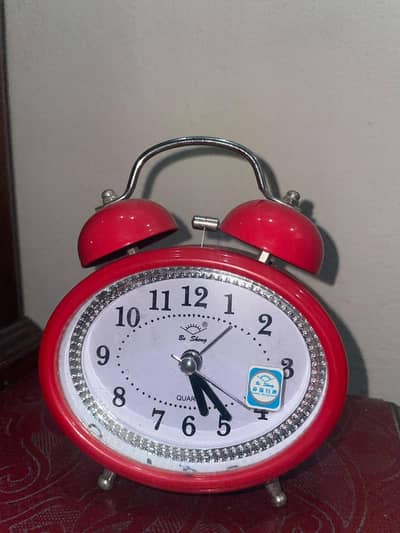 Alarm clock (new) with light