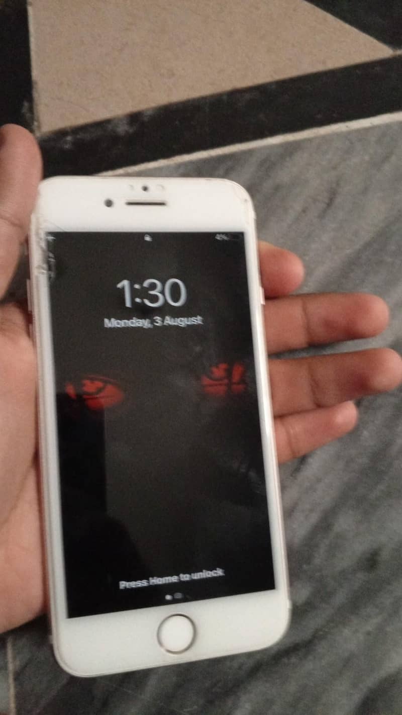 Apple iPhone 7 3
