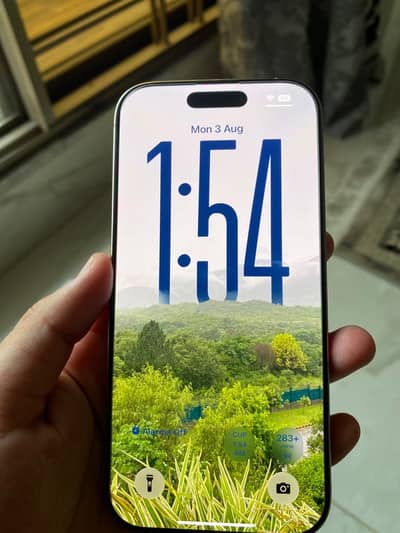 Apple iPhone 16 Pro