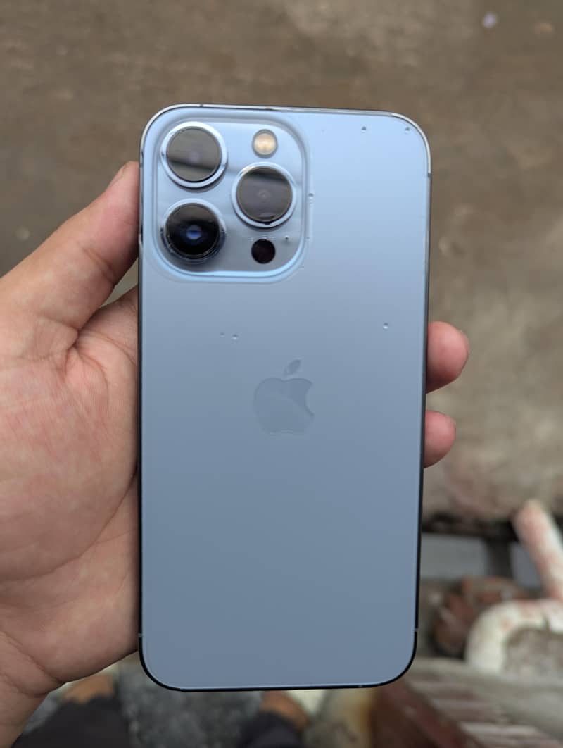 Apple iPhone 13 Pro 0