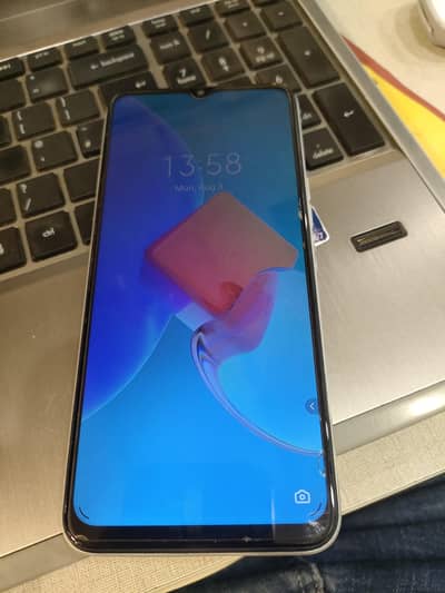 Tecno Spark 8C