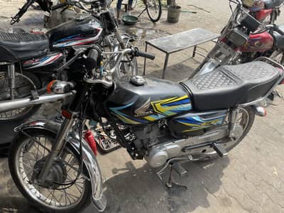 Engine still no open very good pickup model 2017 but bike ready 2026